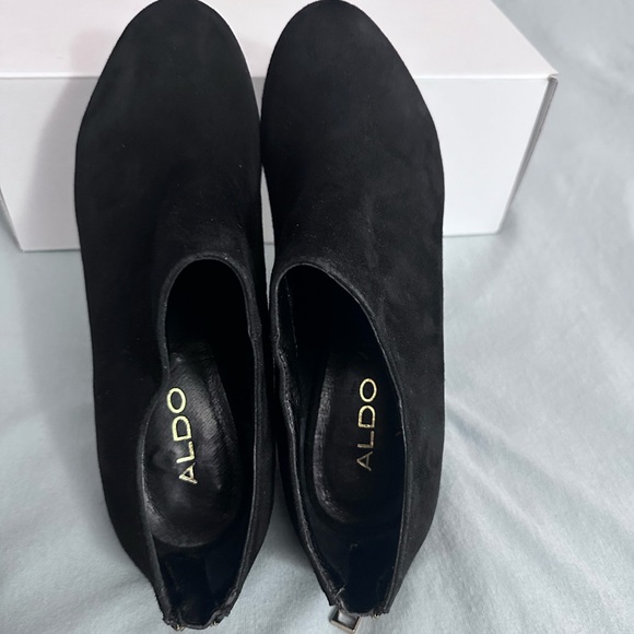 Women’s black Aldo suede shoes size US 8 - Picture 7 of 9